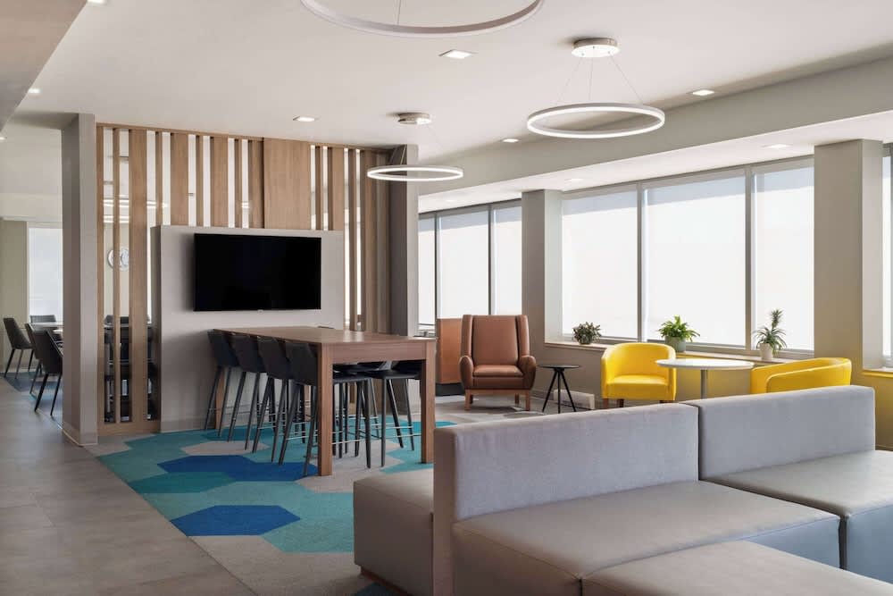 Microtel Inn & Suites by Wyndham Lachute 3