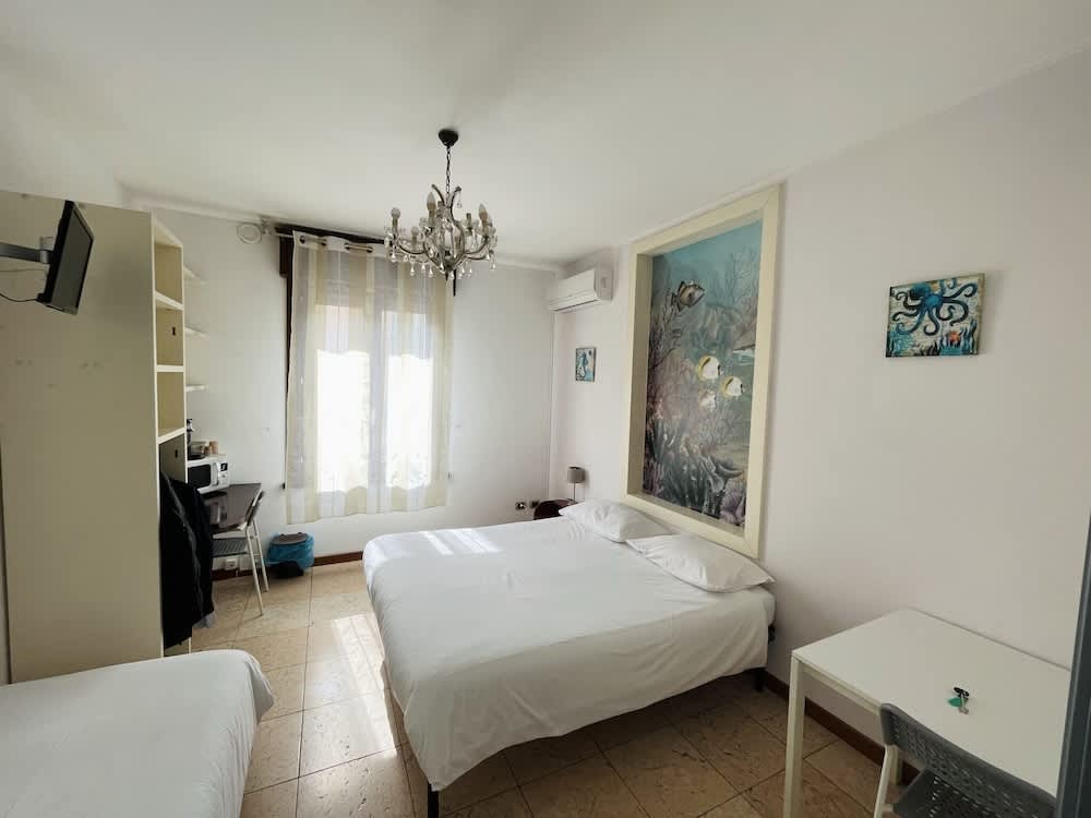 B&B VIALE MANZONI 2