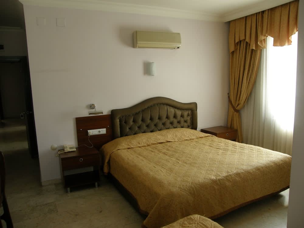 Akdeniz Hotel 1