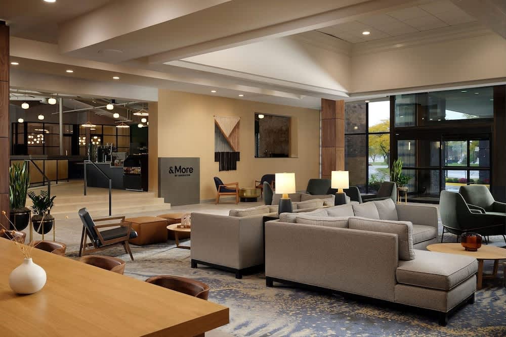 Sheraton Grand Rapids Airport Hotel 2