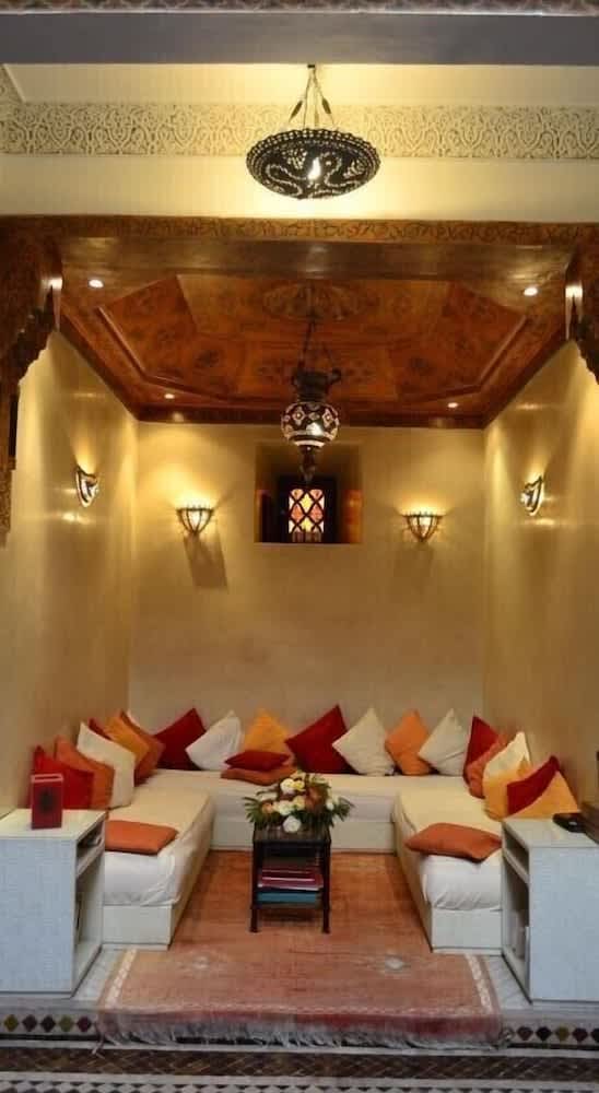 Riad Charik 2