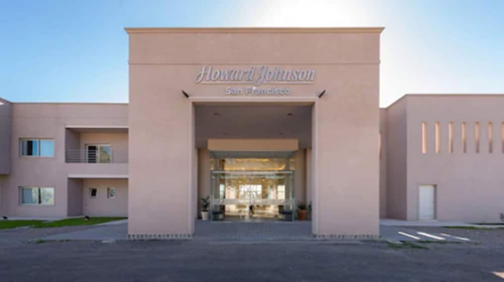 Howard Johnson by Wyndham San Francisco Resort & Conv Center 1
