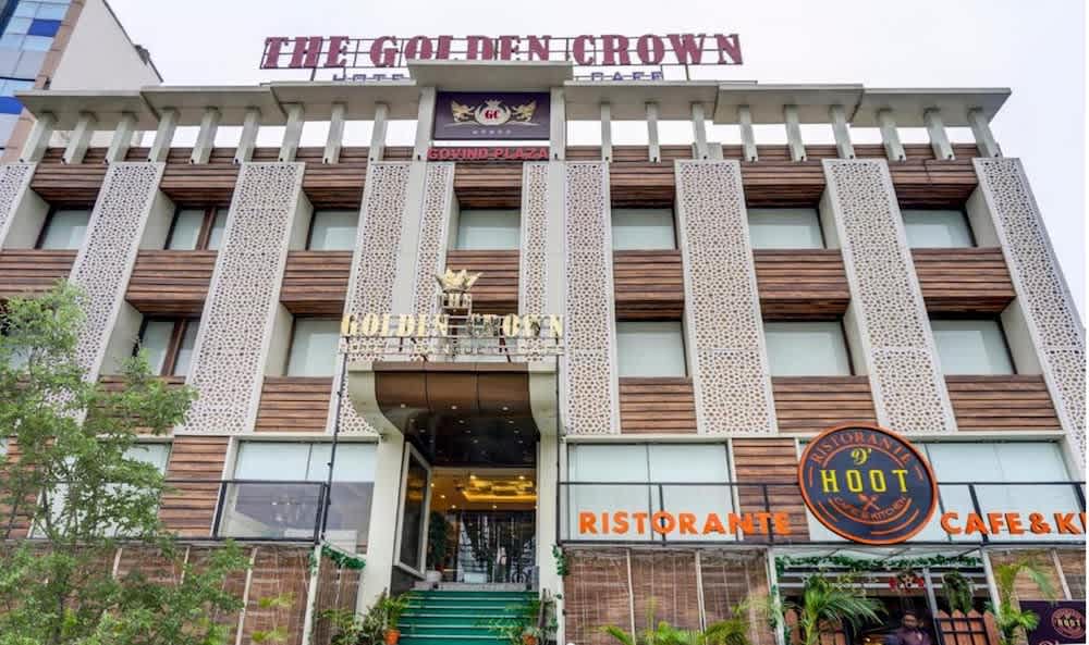 The Golden Crown Hotel Banquet & Cafe 1