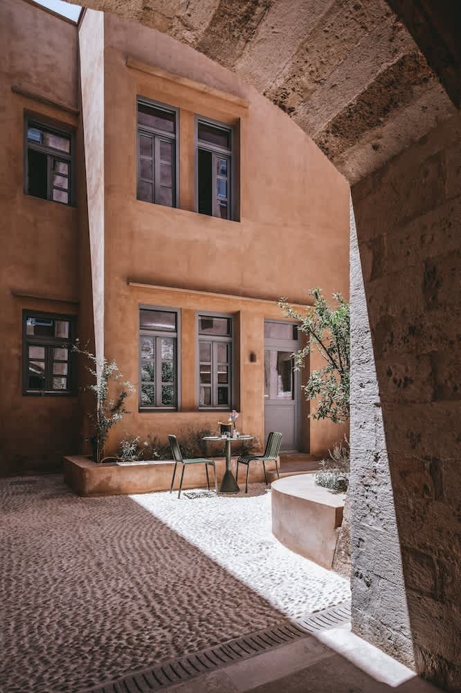 AZADE Chania 1