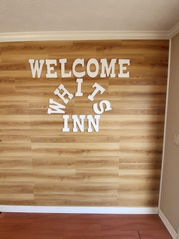 Whits Inn 1