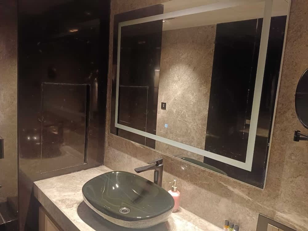 The Galgotias Hotel 5