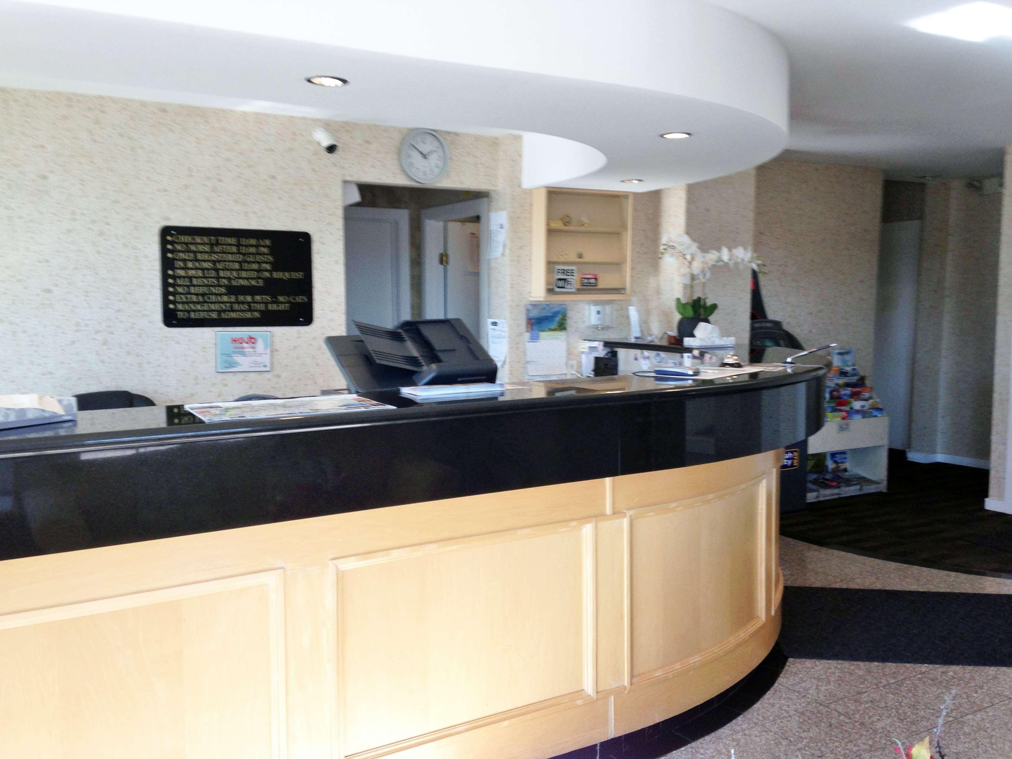 Hôtel Canadas Best Value Inn Chinook Station