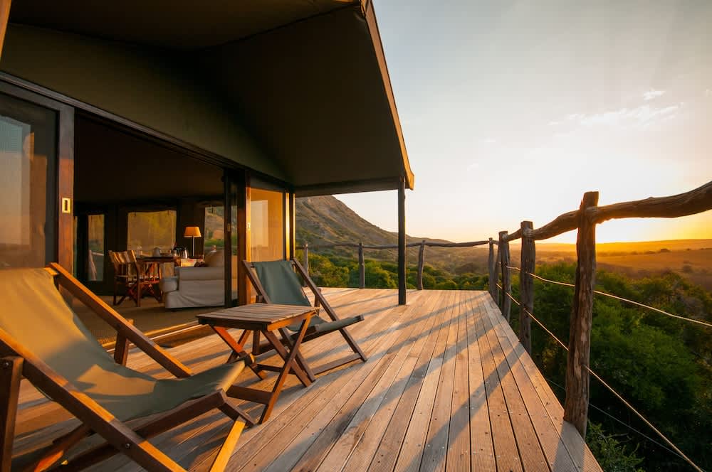 HillsNek Safari Camp – Amakhala Game Reserve 1