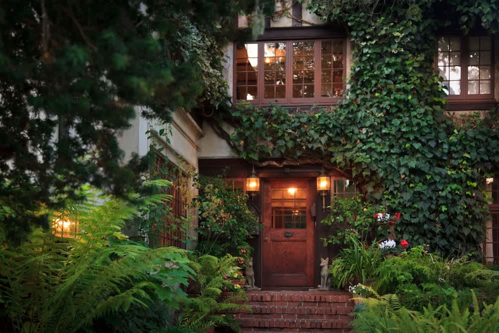 Old Monterey Inn 1