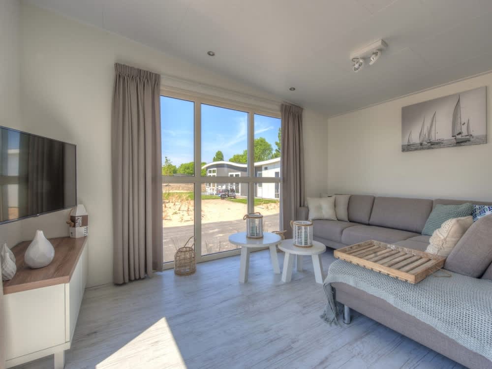 Bright Coastal Chalet Stay 1
