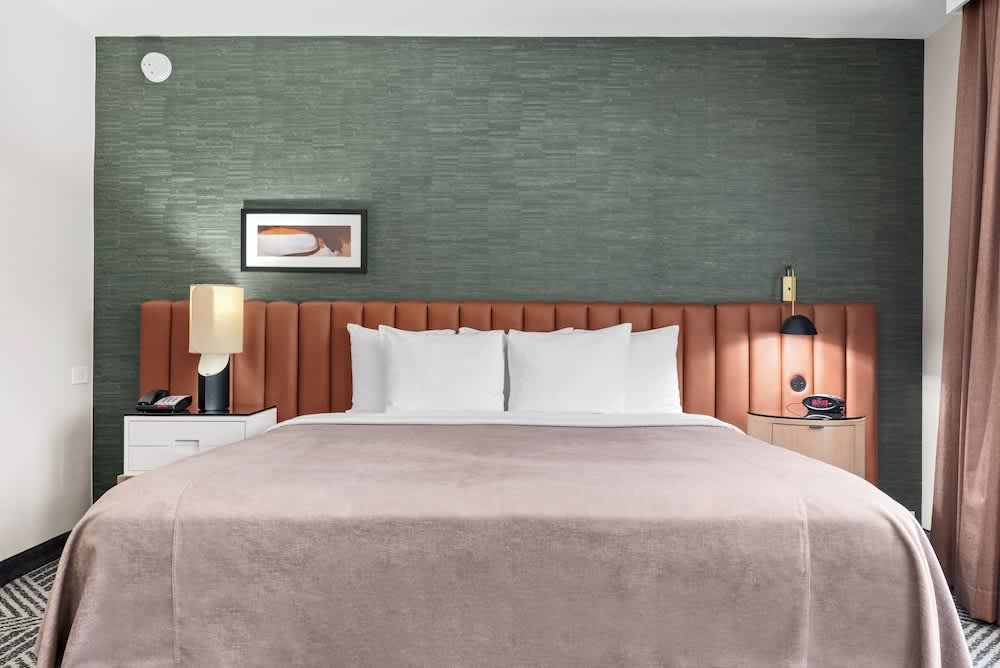 Royal Palace Westwood Hotel 1