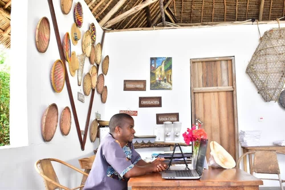 Kusini Beach Bungalows 2