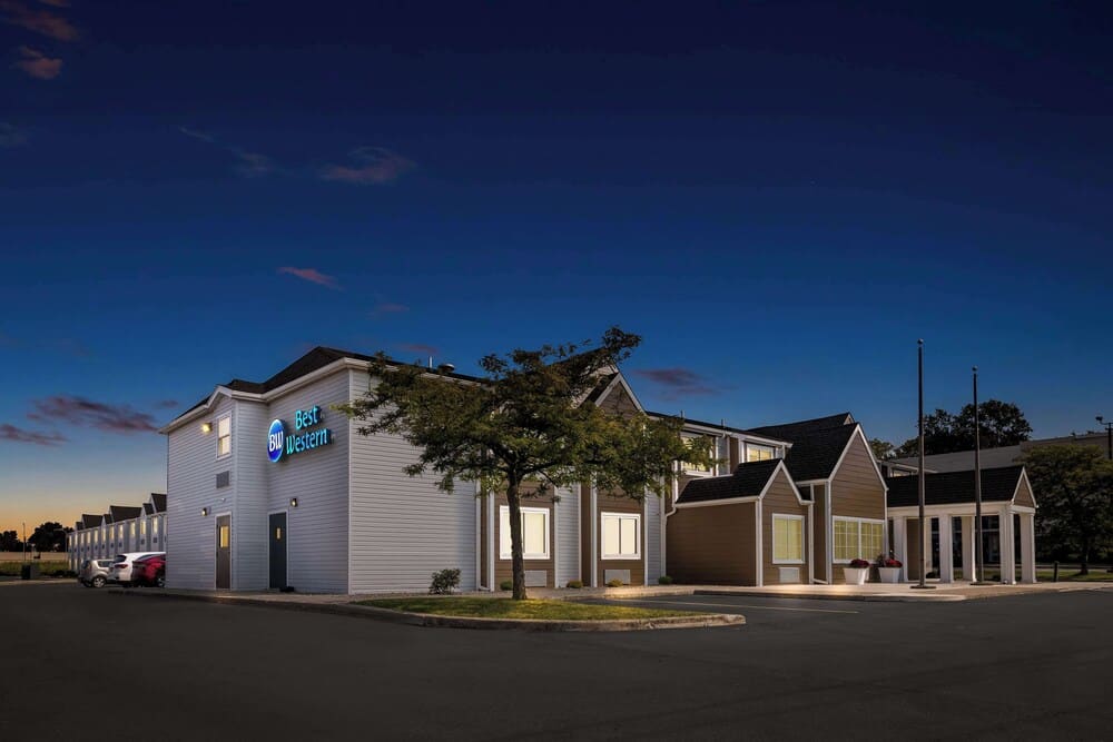 Best Western Buffalo Inn & Suites 1