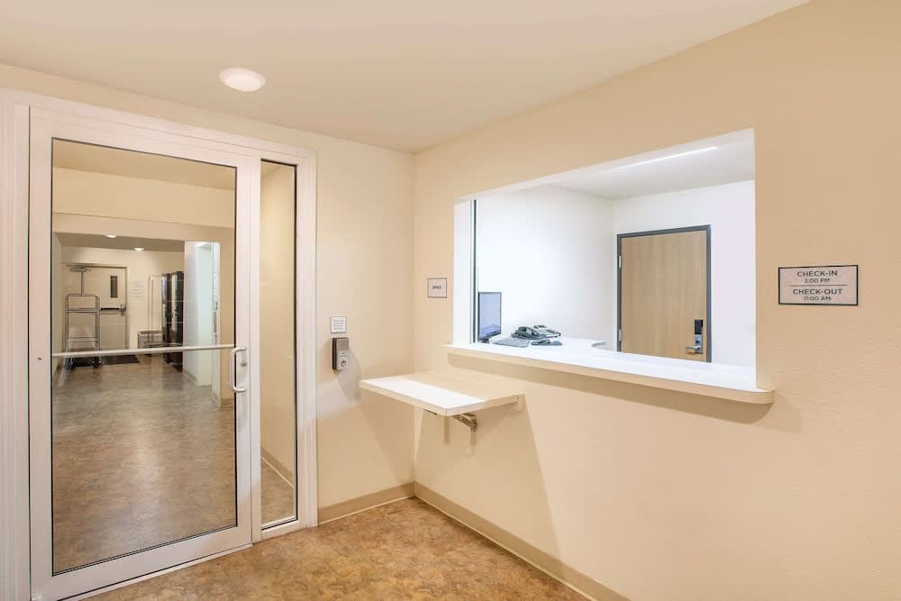 WoodSpring Suites Jacksonville Beach Blvd 2
