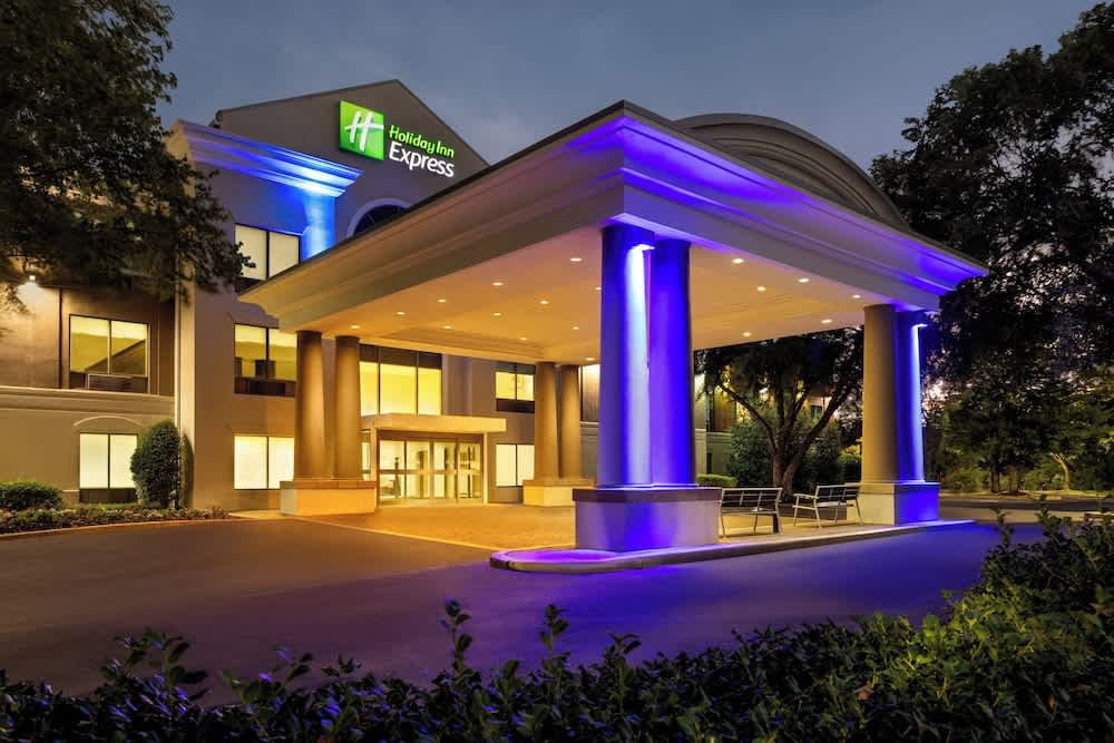 Holiday Inn Express & Suites Hagerstown by IHG 1