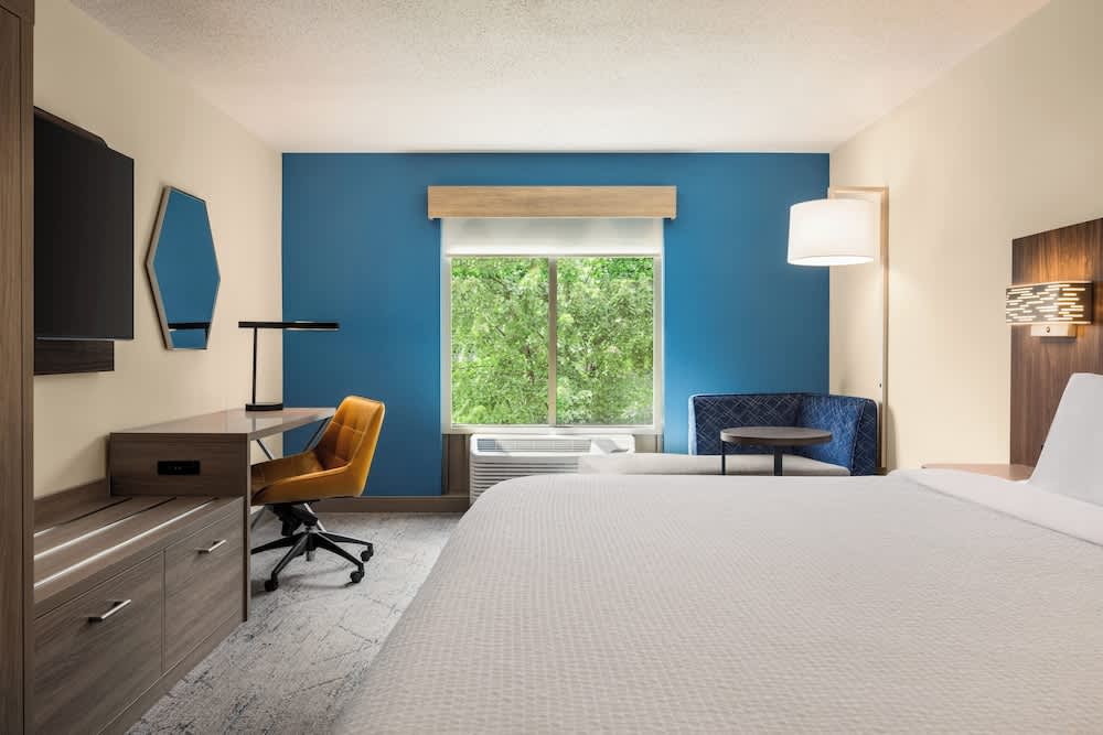 Holiday Inn Express & Suites Hagerstown by IHG 5