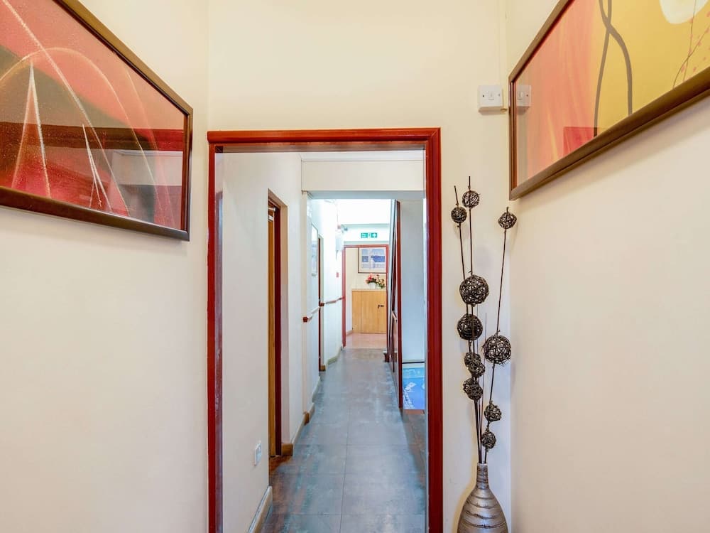 Lovely Studio in London With Patio 2