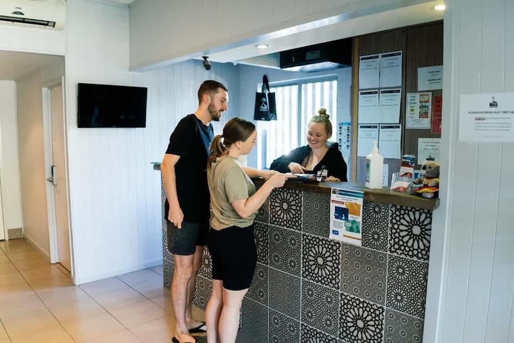 Noosa Flashpackers 2