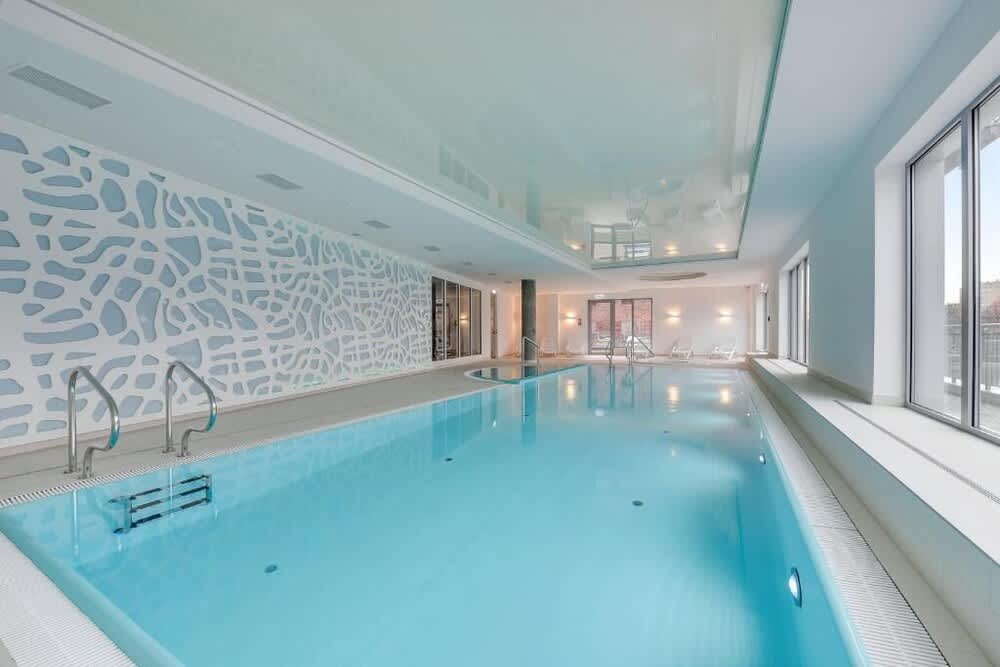 Waterlane Island - Riverview Pool, SPA, Gym & Parking by Downtown Apartments 1
