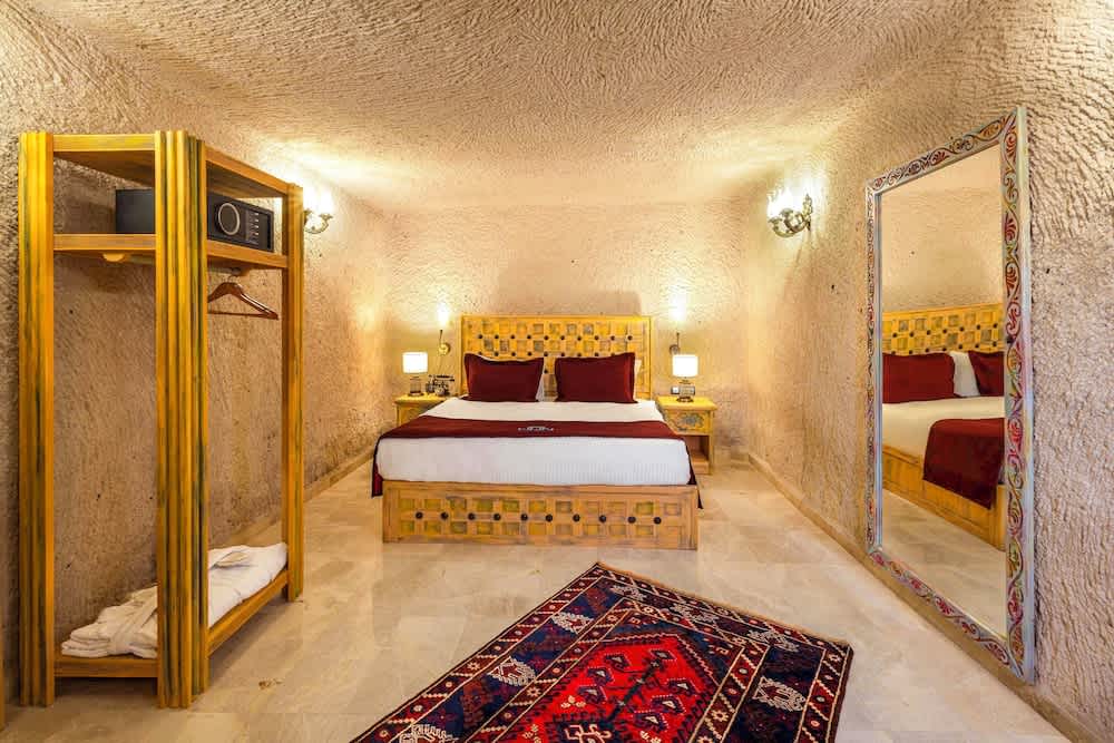 Han Cave Suites 4