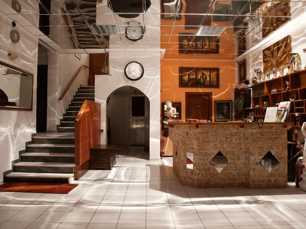 Saron Hotel 2