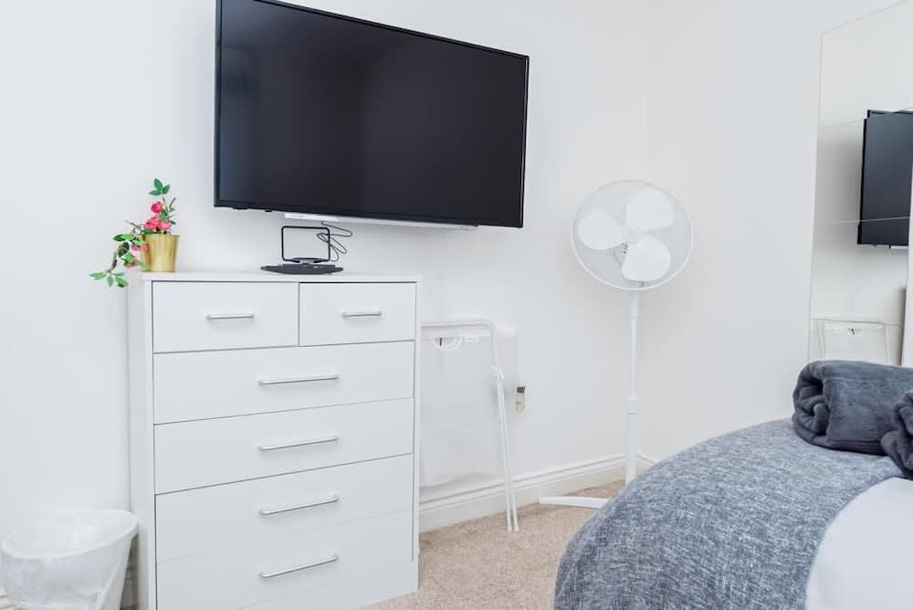 Bayview Apartments 2