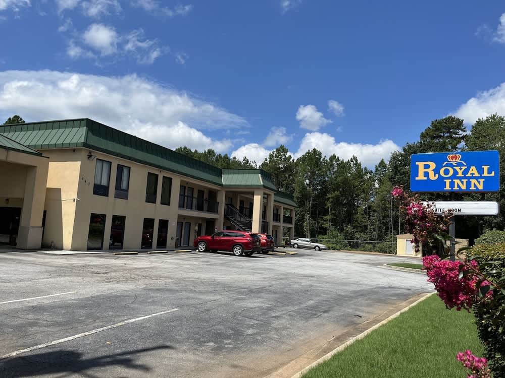 Royal Inn & Suite 1