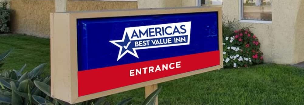 Americas Best Value Inn Holly Springs 1