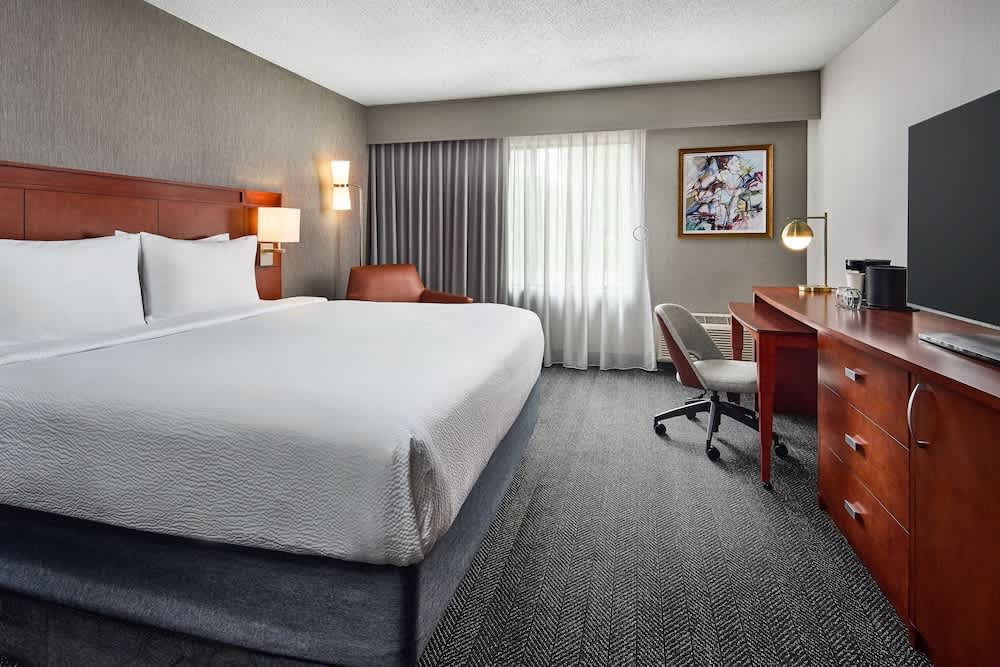 Courtyard by Marriott Fort Collins 1