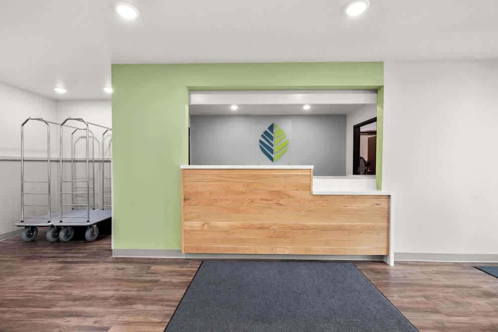 WoodSpring Suites Huntsville - Research Park 2