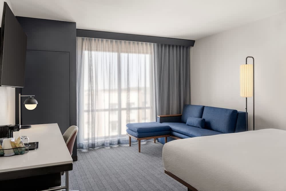 Courtyard by Marriott Milwaukee Brookfield at Poplar Creek 2