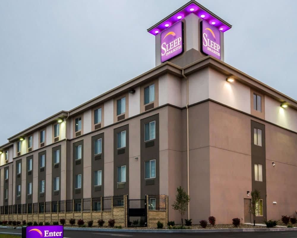 Sleep Inn & Suites And Conference Center Downtown 1