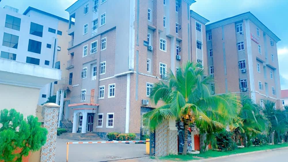 ROSES REGENCY HOTEL AND SUITES 1