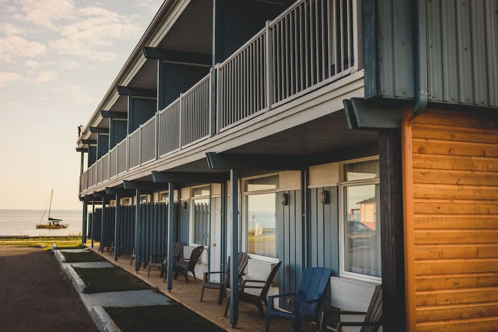 Riôtel Carleton-sur-Mer 1