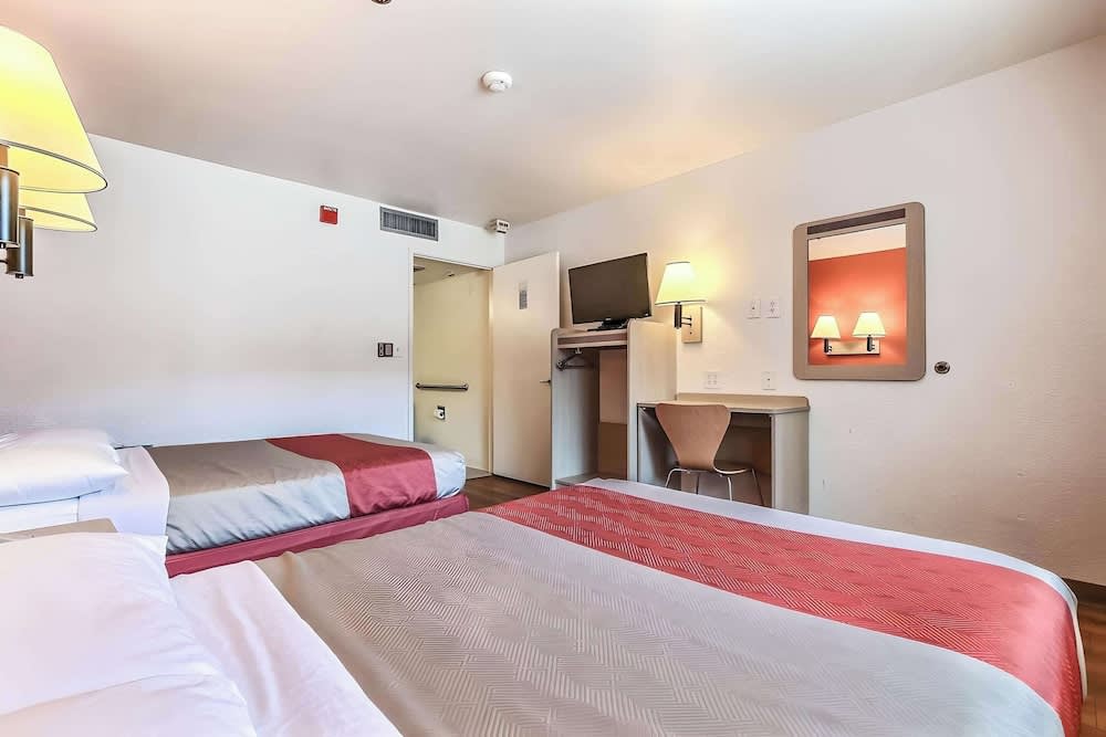 Park Inn by Radisson, Livermore 1