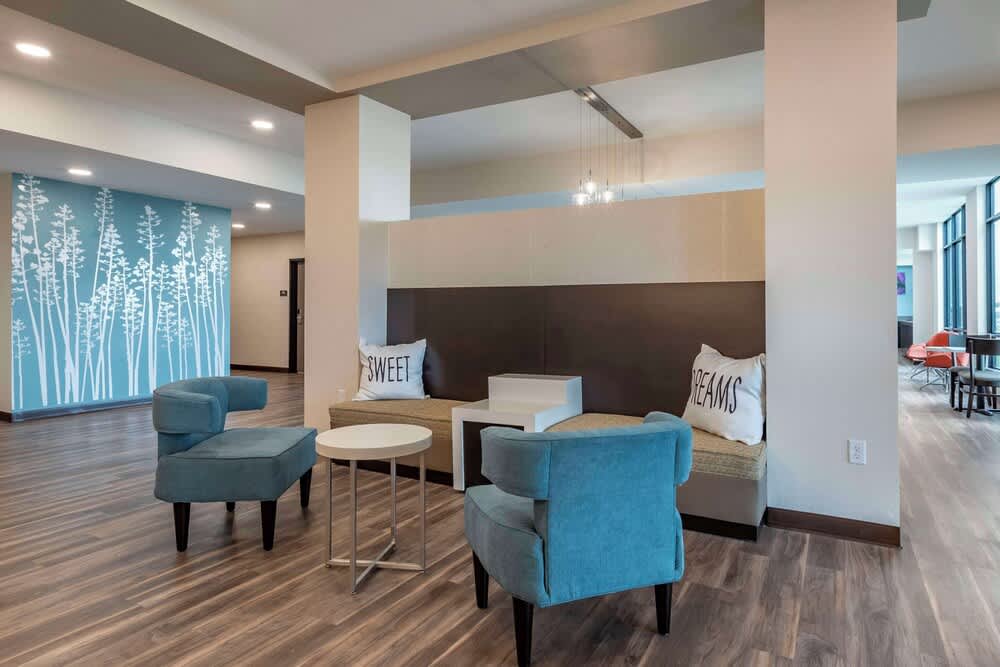 MainStay Suites Milwaukee-Franklin 2