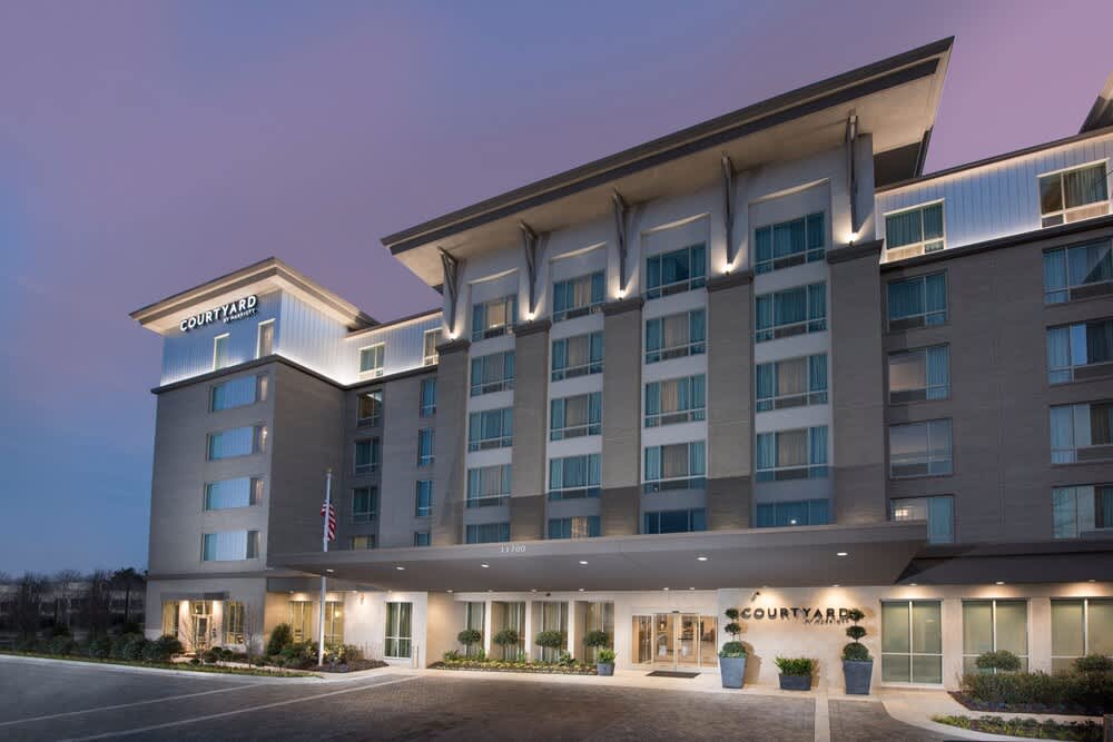 Courtyard by Marriott Atlanta Alpharetta/Avalon Area 1