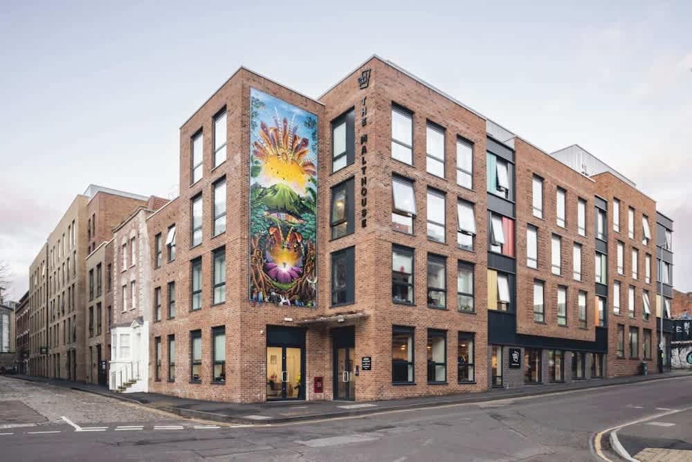 Canvas Bristol 1
