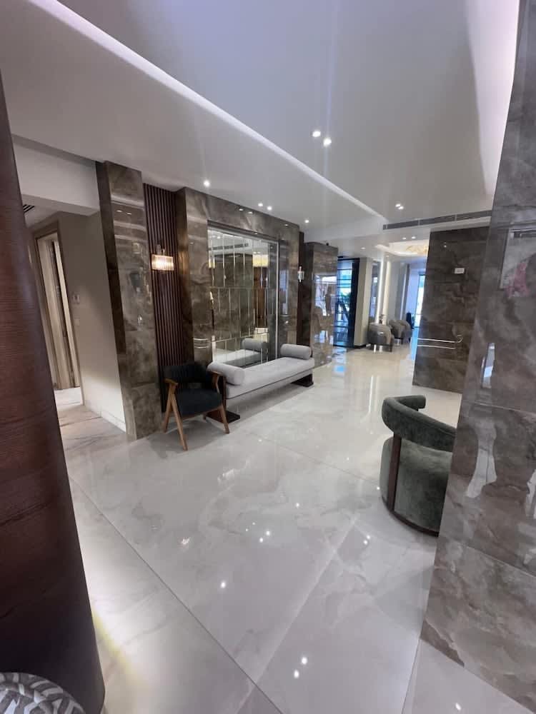 G Hotel 2