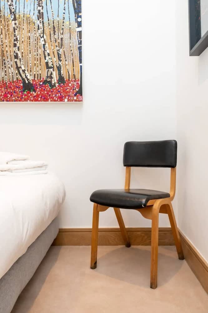 Luxurious 2 Bedroon Flat in the Heart of London 1