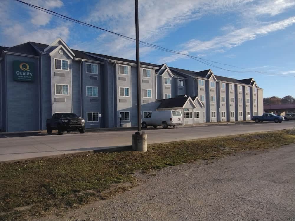 Quality Inn & Suites Caldwell I-77 1