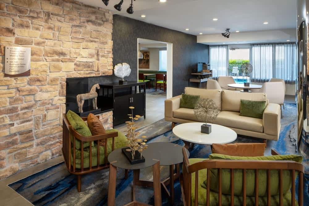 Fairfield Inn & Suites by Marriott Fort Myers Cape Coral 2