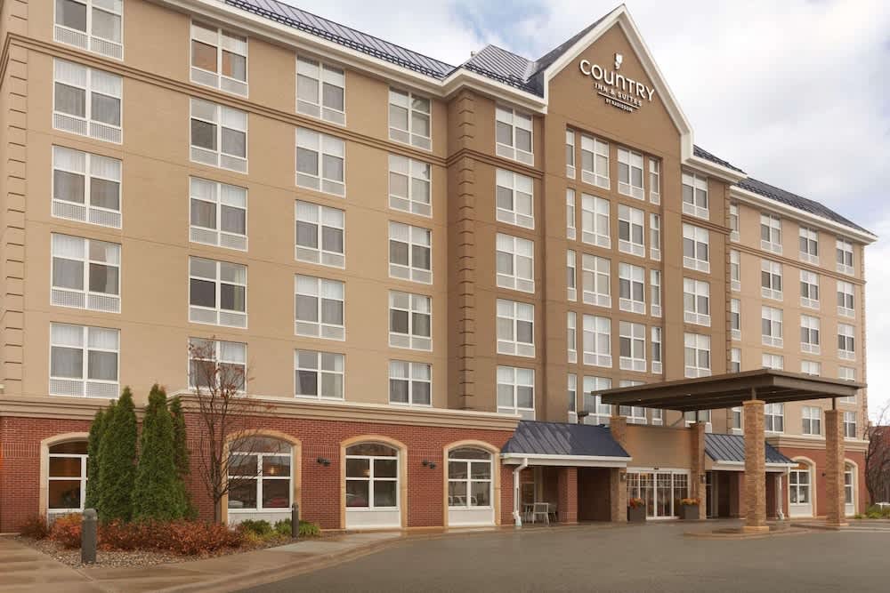 Country Inn & Suites by Radisson, Bloomington at Mall of America, MN 1