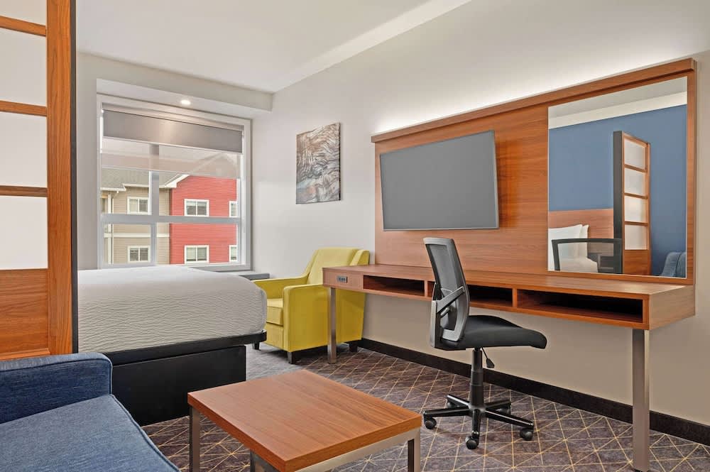 Park Inn by Radisson, Kelowna 5