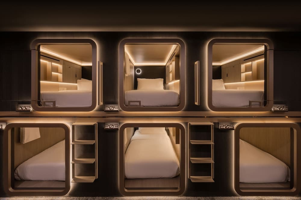 Cube Social Boutique Capsule Hotel at Boat Quay 1