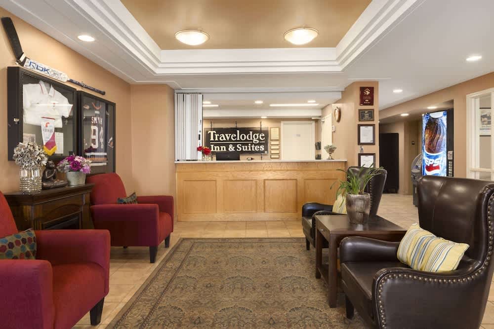 Travelodge by Wyndham Spruce Grove 2