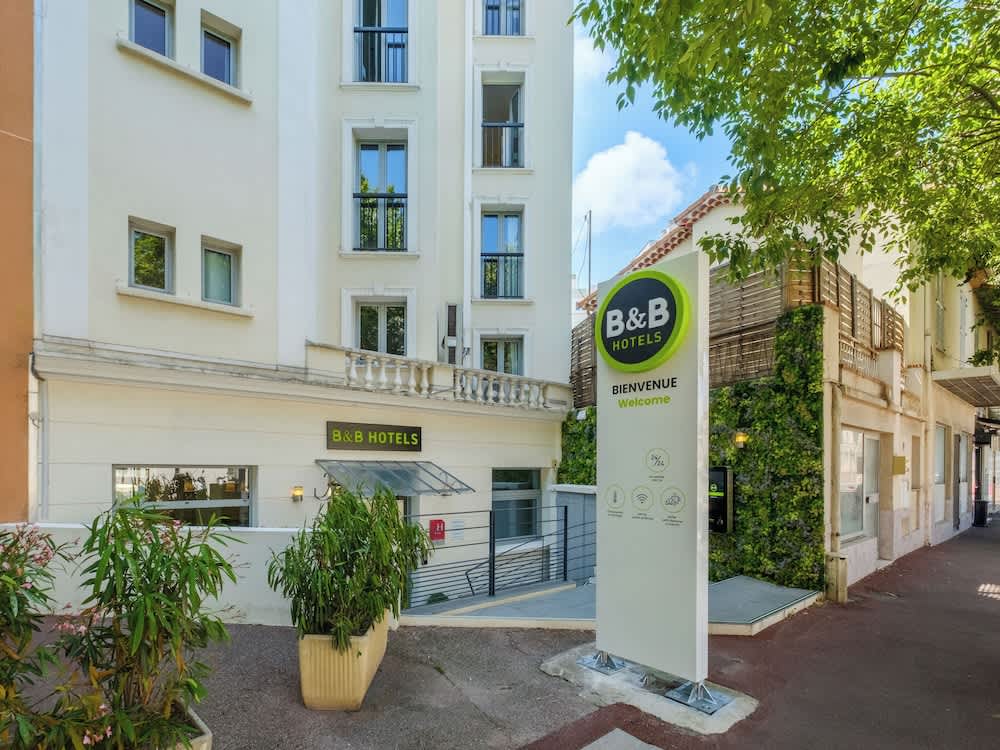 B&B HOTEL Antibes Juan-les-Pins 1