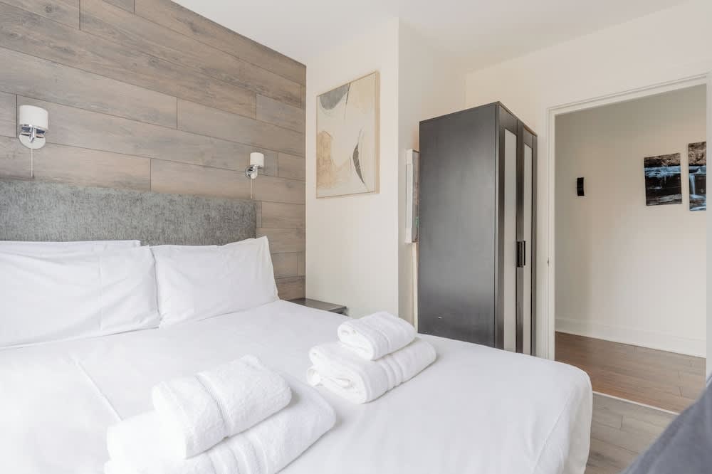 Bright 2 Bedroom Flat in Lambeth With Balcony 2
