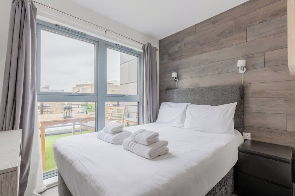 Bright 2 Bedroom Flat in Lambeth With Balcony 1