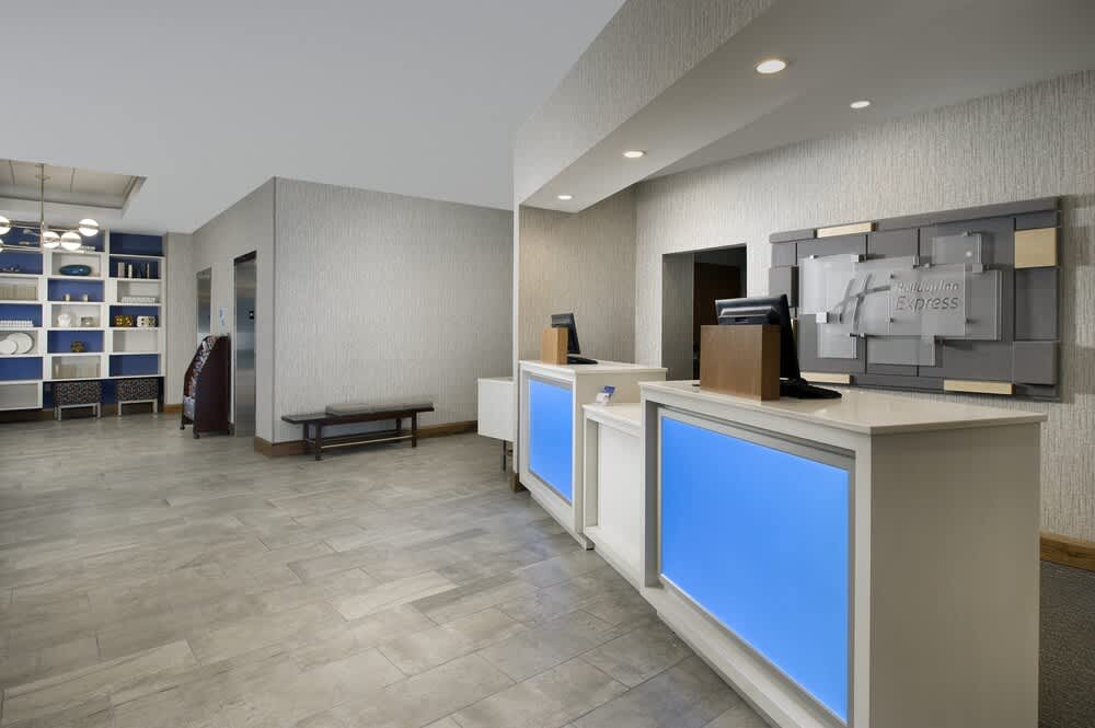 Holiday Inn Express BALTIMORE AT THE STADIUMS by IHG 1